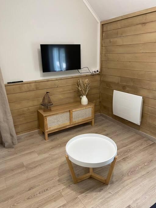 Appartement Le Nid Du Cygne à Houlle Extérieur photo
